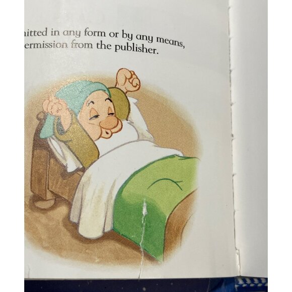 Disney Bedtime Favorites First Edition Hardcover Book - Picture 13 of 16